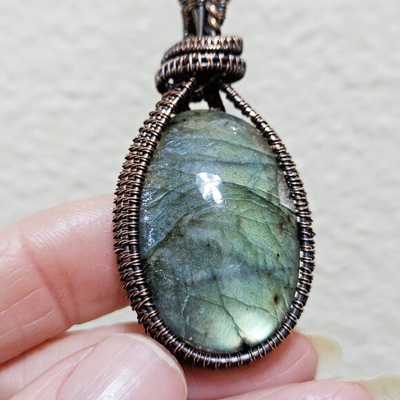 Handmade Copper Wire Wrapped Labradorite Pendant - Picture 4 of 14